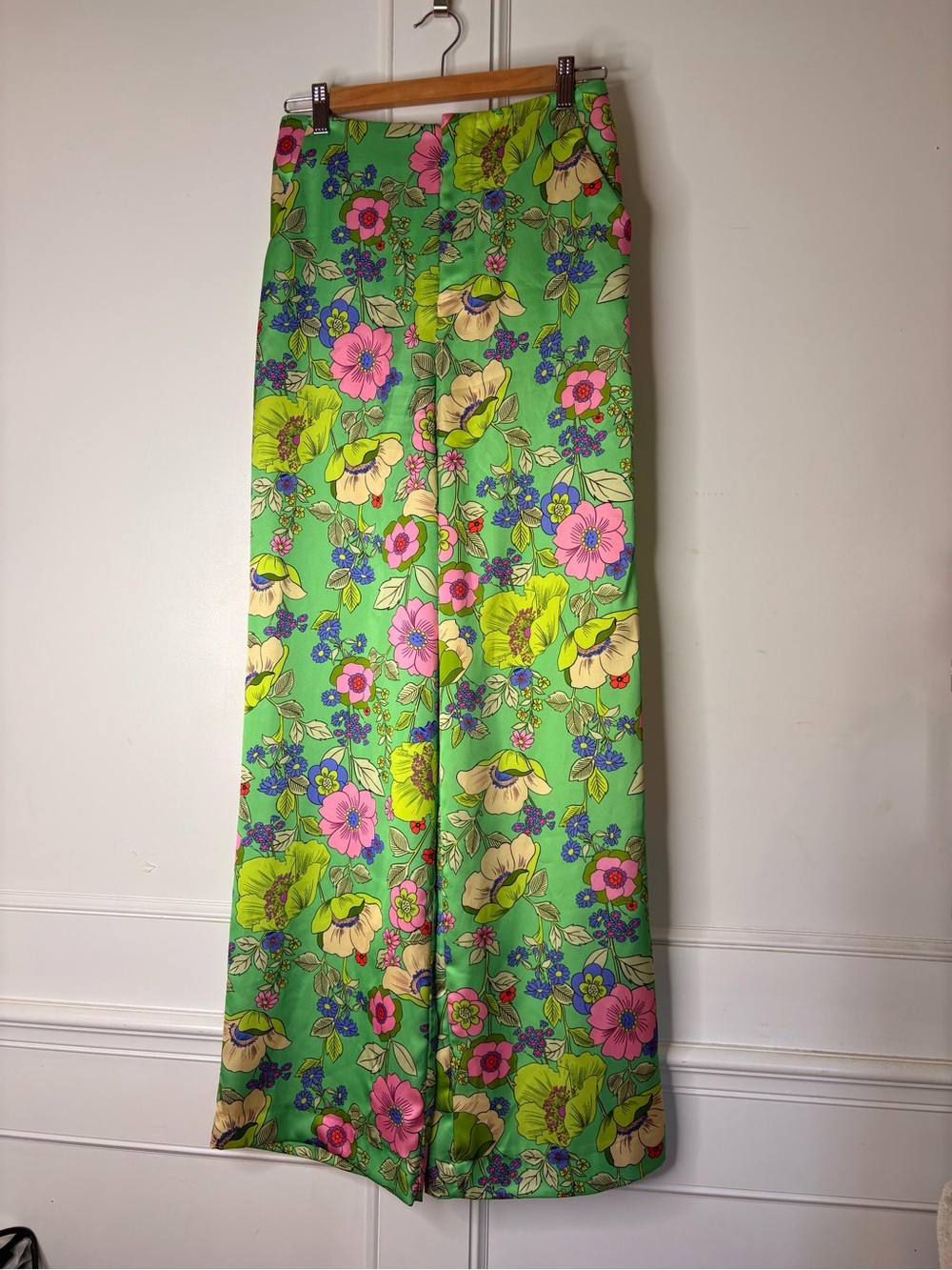Zara Green Floral stain like wide Leg Pants size medium